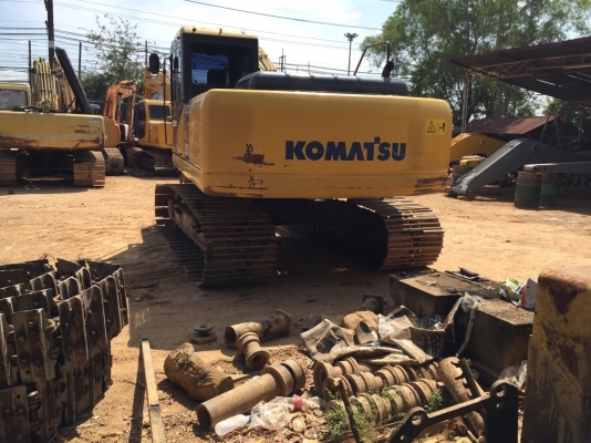 Pc200-7. รถปี 2010 ทำงาน 8000ชม รถแห้งทั้งคัน เอวแน่น. มีเล่มพร้อม