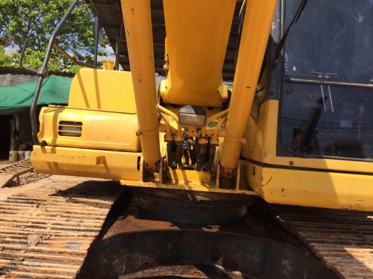 Pc200-7. รถปี 2010 ทำงาน 8000ชม รถแห้งทั้งคัน เอวแน่น. มีเล่มพร้อม