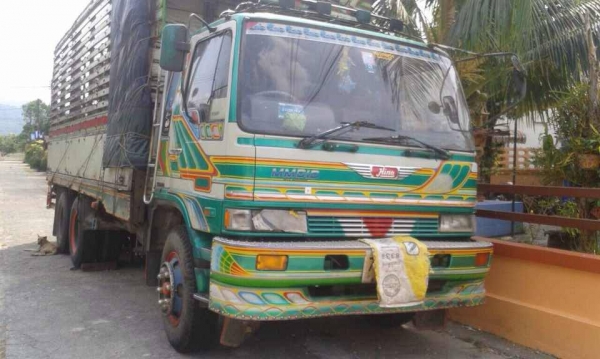 ขาย10ล้อ1เพลา HINO 3H เครื่อง195แรง HO7D เครื่องดี แคชซีสวย สภาพพร้อมใช้งาน เอกสารพร้อมโอน ราคา670,000 จัดไฟแนนซ์ได้ เงื่อนไขง่ายๆวันเดียวรับรถ สนใจโทร 090-8588220คุณนะ 093-3258446คุณบิวตี้ ID:narong498 หรือ www.truck.in.th/498 หรือfb:ณรงค์ ซื้อขายรถมือสอ ขาย10ล้อ1เพลา HINO 3H เครื่อง195แรง HO7D เครื่องดี แคชซีสวย สภาพพร้อมใช้งาน เอกสารพร้อมโอน ราคา670,000 จัดไฟแนนซ์ได้ เงื่อนไขง่ายๆวันเดียวรับรถ สนใจโทร 090-8588220คุณนะ 093-3258446คุณบิวตี้ ID:narong498 หรือ www.truck.in.th/498 หรือfb:ณรงค์ ซื้อขายรถมือสอ