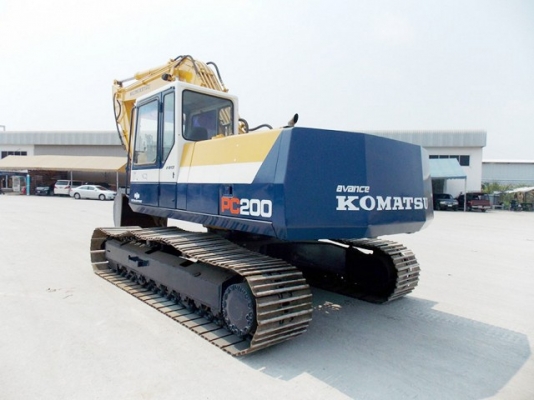 ขายรถขุด KOMATSU PC200LC-5 นำเข้ามือ 2 จากญี่ปุ่น ขายรถขุด KOMATSU PC200LC-5 นำเข้ามือ 2 จากญี่ปุ่น