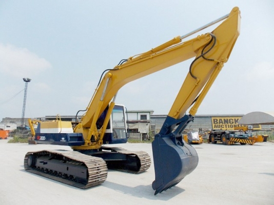 ขายรถขุด KOMATSU PC200LC-5 นำเข้ามือ 2 จากญี่ปุ่น