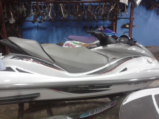 ขาย เจ็ทสกี  yamaha waveruner Fx  4 จังหวะ 1400 cc