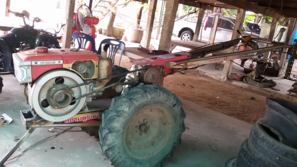 ขายเครื้องยัน120โครงสยามคราสมีล้ออยางพร้อมใช้งานสภาพสวยเดิมๆยังไม้ได้ล่างราคา45000บาทสนใจโทร0813655997อำพร พาเจริญ ราคานี้ยังต่อลองได้อีกนะครับรถอยู่ วังบัว คลองขลุง กำแพงเพชร