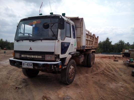 ขายสิบล้อ MITSUBISHI FN527 TD 4xxx รถใช้งานปกติครับ ดั้มไม่ค่อยสวย คัชชีสวย ยางพอใช้ เอกสารเล่มทะเบียนพร้อมโอน