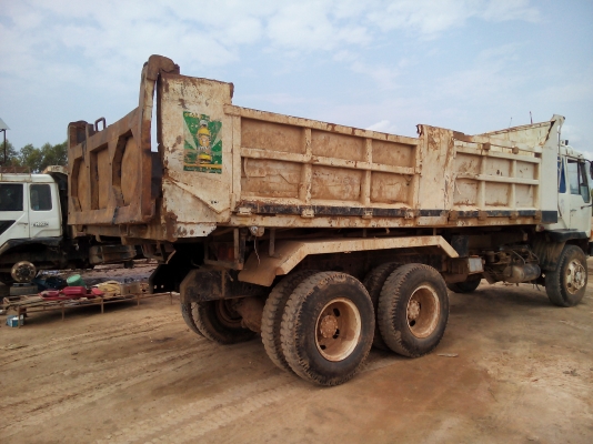 ขายสิบล้อ MITSUBISHI FN527 TD 4xxx รถใช้งานปกติครับ ดั้มไม่ค่อยสวย คัชชีสวย ยางพอใช้ เอกสารเล่มทะเบียนพร้อมโอน