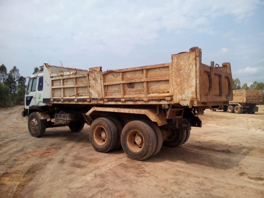 ขายสิบล้อ MITSUBISHI FN527 TD 4xxx รถใช้งานปกติครับ ดั้มไม่ค่อยสวย คัชชีสวย ยางพอใช้ เอกสารเล่มทะเบียนพร้อมโอน