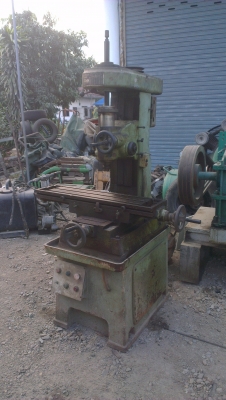 Sell> ขายมิลลิ่งตั้งโต๊ะ ฐานเหล็กหล่อ คอแน่น มอเตอร์ไฟบ้าน 220 V.