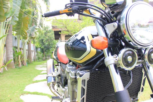 ขาย CB 1300 ปี 2005 ตัว ABS ทะเบียนแท้ (โอนนอก) พร้อมเลขทะเบียนสวย