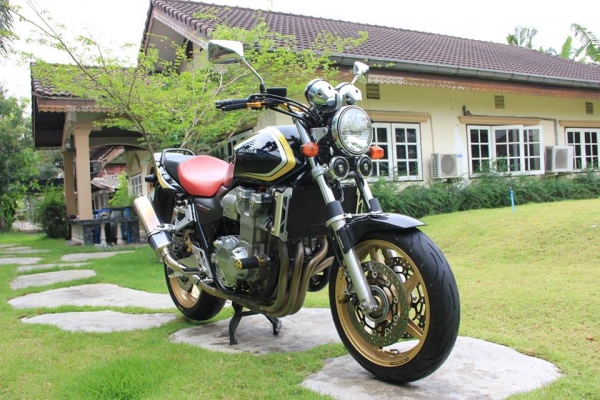 ขาย CB 1300 ปี 2005 ตัว ABS ทะเบียนแท้ (โอนนอก) พร้อมเลขทะเบียนสวย