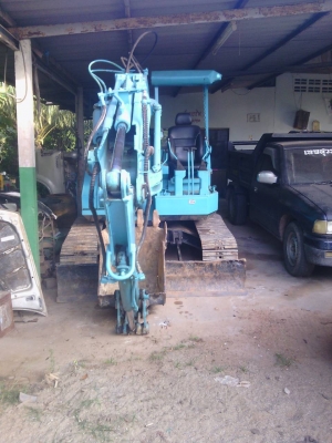 รถแบคโฮ komatsu รถแบคโฮ komatsu