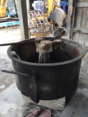 ขายเครื่องอัดบล็อก รวมเครื่องโม่ รวมมอเตอร์  3 เฟส ติดต่อ 081-2990958/089-8368497 (เจ้าของขายเอง)