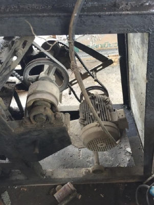 ขายเครื่องอัดบล็อก รวมเครื่องโม่ รวมมอเตอร์  3 เฟส ติดต่อ 081-2990958/089-8368497 (เจ้าของขายเอง)