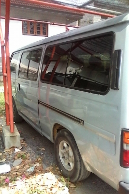 ขายรถตู้นิสสันเออแวนเครื่อง2700 ขายรถตู้นิสสันเออแวนเครื่อง2700