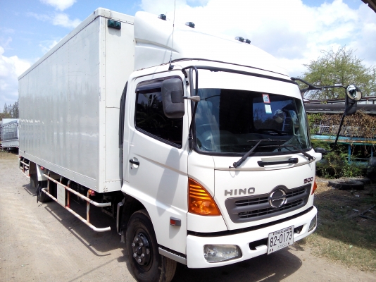 6 ล้อกลาง  *Euro.3*  HINO *ซีรีย์500*  FC9J  175 แรงม้า *คอมมอนเรว*  *ยาว 6.50 ม.*  รถสวยเดิม+สวยจริง * รถห้างแท้ * มีเล่มพร้อม*