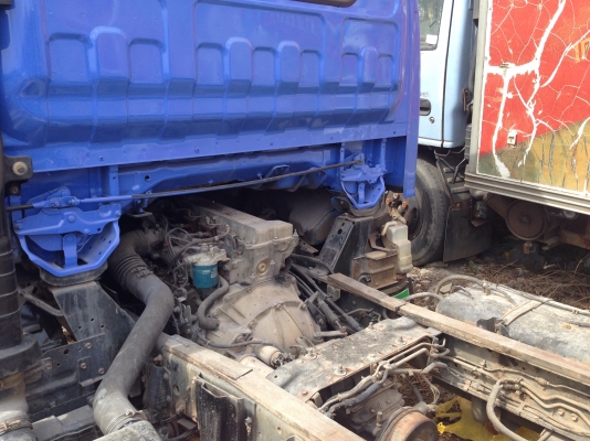 ขายรถ 6 ล้อ อีซูซุ NPR เครื่อง 120 แรง ฝาขาว ปี 2540