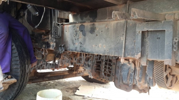 รถบรรทุก 10ล้อ Isuzu 370  แรงม้า  พื้นเรียบ รุ่น CXY51V3J