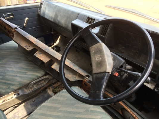 ขายหัวเก๋ง อีซูซุ NPR 115 หัวยกลง สภาพดี ทำสีแล้ว อุปกรณ์ครบ ขายหัวเก๋ง อีซูซุ NPR 115 หัวยกลง สภาพดี ทำสีแล้ว อุปกรณ์ครบ