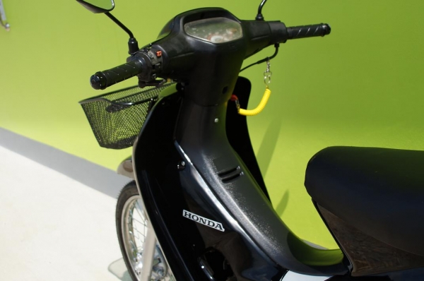 ขาย HONDA WAVE 100 รถปี 45 เอกสารทะเบียนพร้อมโอน ภาษี พรบ ขาดเกิน 3 ปี สภาพเก็บงานใหม่ ชุดสีใหม่ เบาะใหม่ ยางหน้า หลัง ใหม่  แบตใหม่ ระบบไฟ ติดครบ