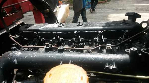 ขายรถอีซูซุ6ล้อใหญ่FTR 6BD165 แซสซีใหญ่ตลอดเส้น เครื่องดีแซสซีสวยหัวสวยครับ กระบะหลังยาว5.50 ม. ยาง9X20 พร้อมใช้งาน ขาย 380000 ไม่รวมเครนครับ หากเอาเครนด้วย 650000 บาท เครนอย่างเดียว 350000 บาท