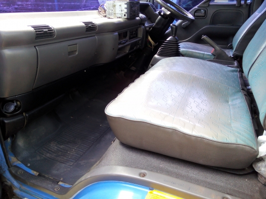 6 ล้อกลาง  *Euro.2*  ISUZU  NQR70RY52B4  150 แรงม้า  *ยาว 5.50 ม.*  รถสวยเดิม+ตามสภาพ+พร้อมใช้งาน *รถห้างแท้ * มีเล่มพร้อม *