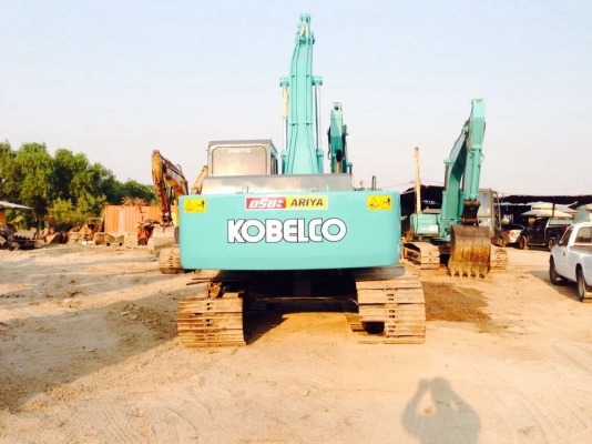 ขายSK200-2บูมยาว สภาพพร้อมใช้ สนใจติดต่อ บอน085-156-2314