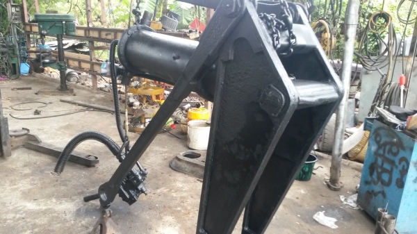 ขายกระบอกดั๊ม10ล้อ ตัวใหญ่มากครบชุด พร้อมปั๊มครับ ขาย 35000 บาท