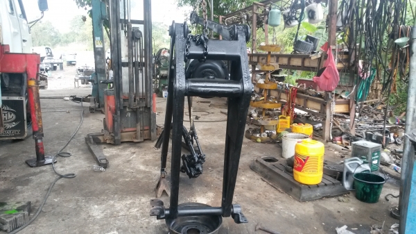 ขายกระบอกดั๊ม10ล้อ ตัวใหญ่มากครบชุด พร้อมปั๊มครับ ขาย 35000 บาท