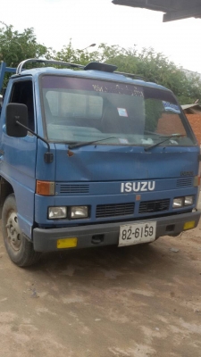 ขายอีซูซุ NPR 115 แรงม้า เสื้อเพลาหลังใหญ่