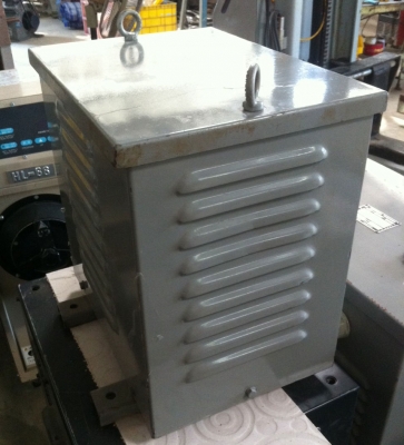 ขายหม้อแปลงไฟฟ้า  10 KVA 380-200V