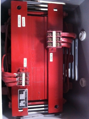 ขายหม้อแปลงไฟฟ้า  10 KVA 380-200V
