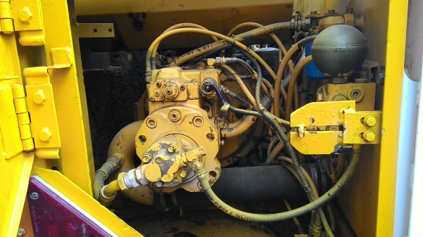 ขายด่วน รถขุด KOBELCO SK120-3 แทรค 50  เก่า ใน  ชั่วโมงการทำงานน้อยมากๆๆ   สภาพสวย    โทร 089-3818694 ดวงนภา  เตียวตระกูล