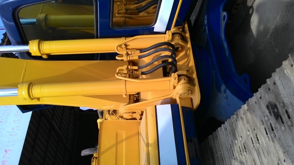 ขายด่วน รถขุด KOBELCO SK120-3 แทรค 50  เก่า ใน  ชั่วโมงการทำงานน้อยมากๆๆ   สภาพสวย    โทร 089-3818694 ดวงนภา  เตียวตระกูล