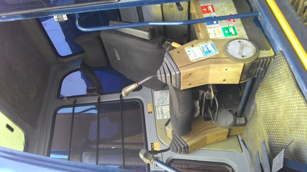 ขายด่วน รถขุด KOBELCO SK120-3 แทรค 50  เก่า ใน  ชั่วโมงการทำงานน้อยมากๆๆ   สภาพสวย    โทร 089-3818694 ดวงนภา  เตียวตระกูล