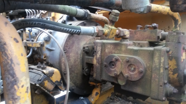 ขายครับรถแมคโครKOBELCO PC200 เครื่องมิตรซู6D14 แน่นๆปั๊มใหญ่ไม่มีโหลดมาลองขับดูได้ครับ ทุกอย่างใช้ได้หมดยกเว้นแฟรมผุมากต้องซ่อมหรือเปลี่ยนแฟรมครับหรือใครมีจะขายบอกมาครับจะไปซื้อใส่ ขอแยกขายครับ ตัวเดิน 50000 เครื่อง+ปั๊ม 125000 อาม+บุ๊งกี๋ 60000 โครง+เต๋ง