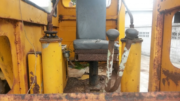 ขายครับรถแมคโครKOBELCO PC200 เครื่องมิตรซู6D14 แน่นๆปั๊มใหญ่ไม่มีโหลดมาลองขับดูได้ครับ ทุกอย่างใช้ได้หมดยกเว้นแฟรมผุมากต้องซ่อมหรือเปลี่ยนแฟรมครับหรือใครมีจะขายบอกมาครับจะไปซื้อใส่ ขอแยกขายครับ ตัวเดิน 50000 เครื่อง+ปั๊ม 125000 อาม+บุ๊งกี๋ 60000 โครง+เต๋ง