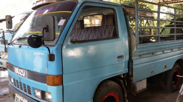 **195,000 บ.ต่อรอง///4ล้อNKR-100** ขาย NKR-100แรง 4ล้อกลางประกอบ ทะเบียนรถบรรทุก ISUZU NKR57E 4BC2-100HP ฝาดำ เครื่องเดิม เกียร์เดิม เกียร์ยาว ยกหัวได้ เครื่องแห้งดี แรงดี แน่น เกียร์ดี เข้าง่ายไม่หลุด ช่วงล่างเดิม คัสซีสวย ไม่ปะไม่ดาม เฟืองท้ายเพลาลอย กร **195,000 บ.ต่อรอง///4ล้อNKR-100** ขาย NKR-100แรง 4ล้อกลางประกอบ ทะเบียนรถบรรทุก ISUZU NKR57E 4BC2-100HP ฝาดำ เครื่องเดิม เกียร์เดิม เกียร์ยาว ยกหัวได้ เครื่องแห้งดี แรงดี แน่น เกียร์ดี เข้าง่ายไม่หลุด ช่วงล่างเดิม คัสซีสวย ไม่ปะไม่ดาม เฟืองท้ายเพลาลอย กร