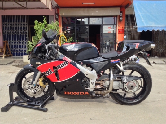 ธารนนทบุรี//ขาย honda vfr400 nc30 ปี 89 เครื่องสมบูรณ์ความร้อนปกติ ระบบไฟปกติใช้ทุกจุด ราคา 79,000 บาท ทะเบียนแท้ ธารนนทบุรี//ขาย honda vfr400 nc30 ปี 89 เครื่องสมบูรณ์ความร้อนปกติ ระบบไฟปกติใช้ทุกจุด ราคา 79,000 บาท ทะเบียนแท้
