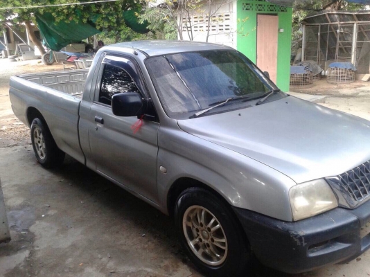 Mitsubishi strada l200 Mitsubishi strada l200