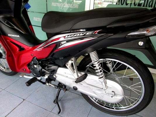 wave 110 i สีแดงดำ โฉมใหม่ รถใหม่ๆมาแล้ว รถดือน กันยายน ปี 57 ไมล์ 1 พันโล  แถม 3 รายการ 31900