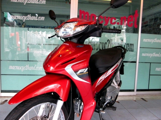 wave 110 i สีแดงดำ โฉมใหม่ รถใหม่ๆมาแล้ว รถดือน กันยายน ปี 57 ไมล์ 1 พันโล  แถม 3 รายการ 31900