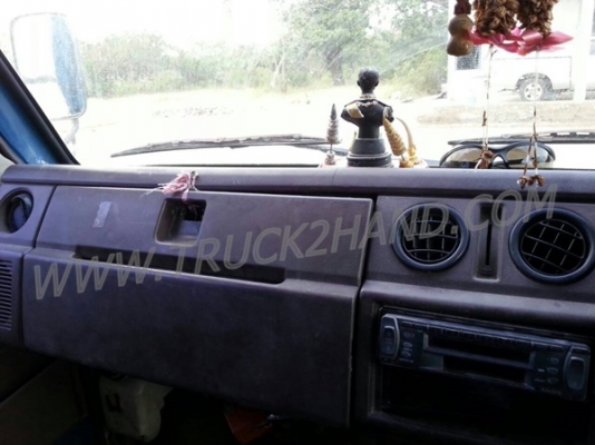 รถบรรทุก 6 ล้อ TOYOTA DYNA กระบะมีข้างเสริม