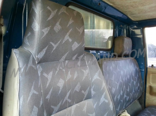 รถบรรทุก 6 ล้อ TOYOTA DYNA กระบะมีข้างเสริม