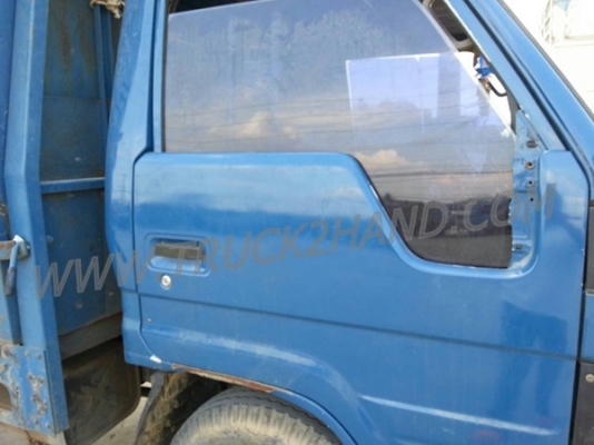 รถบรรทุก 6 ล้อ TOYOTA DYNA กระบะมีข้างเสริม