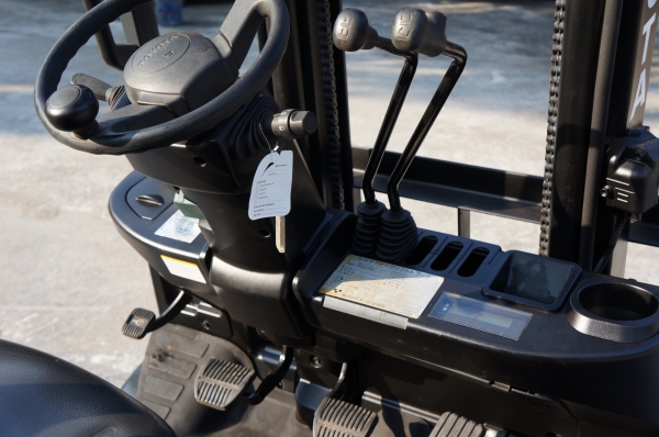 ขายรถยก ฟอร์คลิฟต์TOYOTA 8FG15 เก่านอก ขายรถยก ฟอร์คลิฟต์TOYOTA 8FG15 เก่านอก