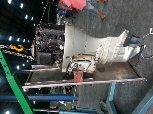 ขายเครื่อง Honda BF90 มี handle ขายเครื่อง Honda BF90 มี handle