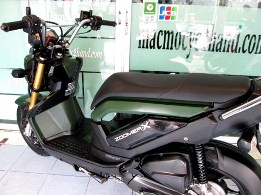 ZOOMER ตัวท็อป combibrake สีเขียวดำ รถเดือน กรกฏาคม ปี 57 ไมล์ 6 พันโล ของแถม 3 รายการ 41900