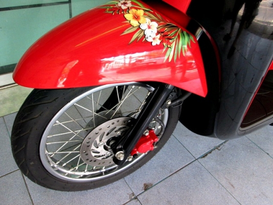 scoopy-i สีดำแดง ลายลิง รถเดือน ธันวาคม ปี 56 ไมล์ 4 พันโล รุ่นใหม่ไฟหน้าโปรเจ็คเตอร์ แถม 2 รายการ 30900