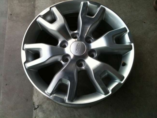 ขายล้อ ford Ranger ขอบ 18