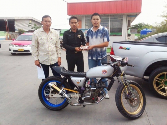 พอจะขายได้ไหม 16000 Jx เครื่องโซ ลูกCb มีเล่มทะเบียนเครื่อง+ใบซื้อขาย สนใจโทร 089-8054390 โอ๋ ลพบุรี