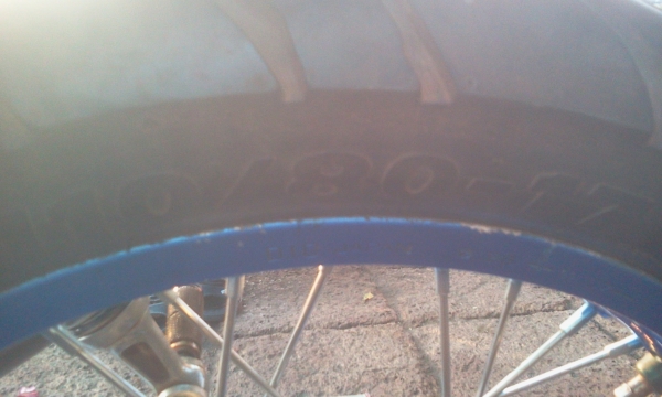 พอจะขายได้ไหม 16000 Jx เครื่องโซ ลูกCb มีเล่มทะเบียนเครื่อง+ใบซื้อขาย สนใจโทร 089-8054390 โอ๋ ลพบุรี